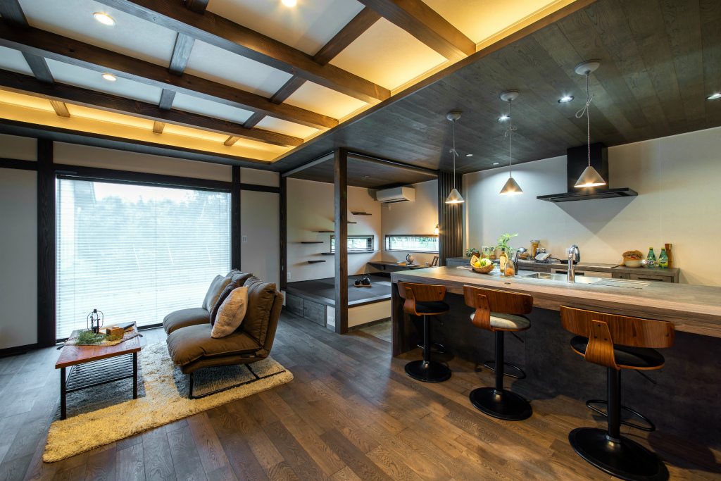 LDKにキャットウォークのある小上りが隣接